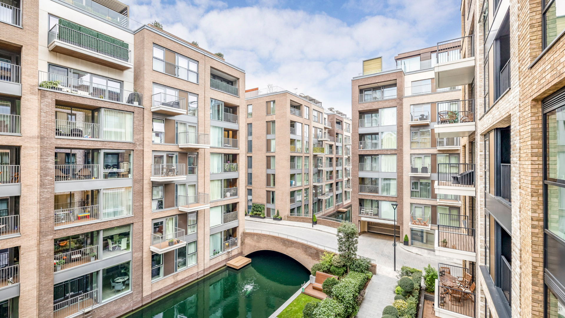 An image of Chelsea Creek Apartments. Number 1.